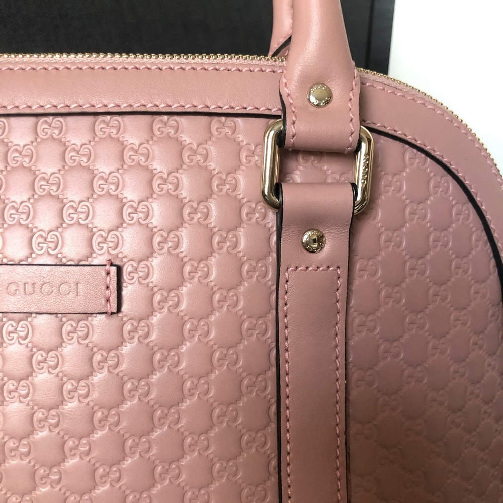 Gucci Microguccissima Monogram Logo Soft Margaux Leather Wallet